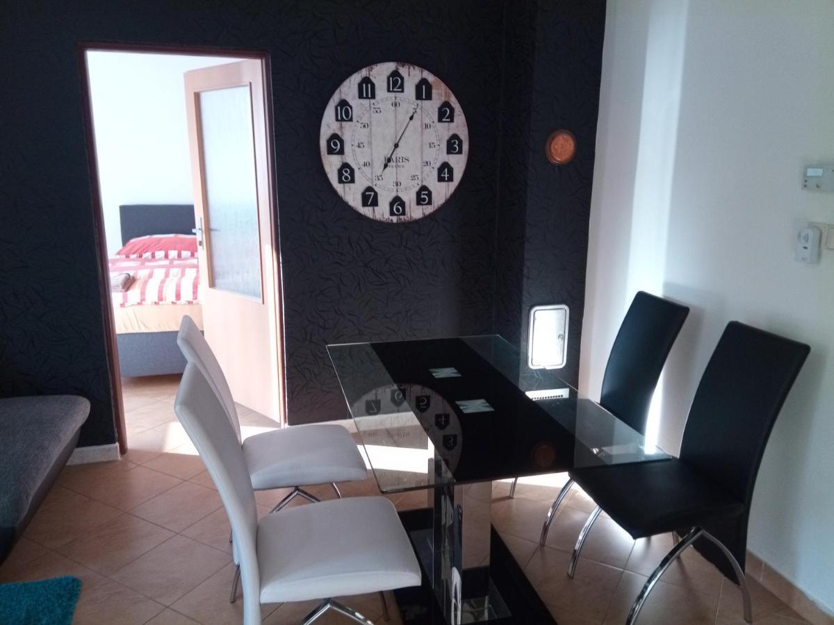Apartmán U Zlatého křížku Velké Meziříčí Exterior foto